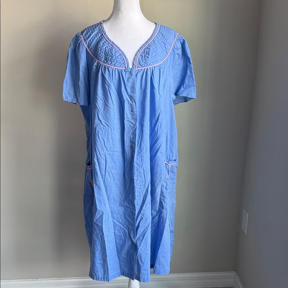 C&S women’s denim blue, snap front, housecoat,duster 3X